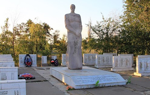 bratskaya mogila volgograd